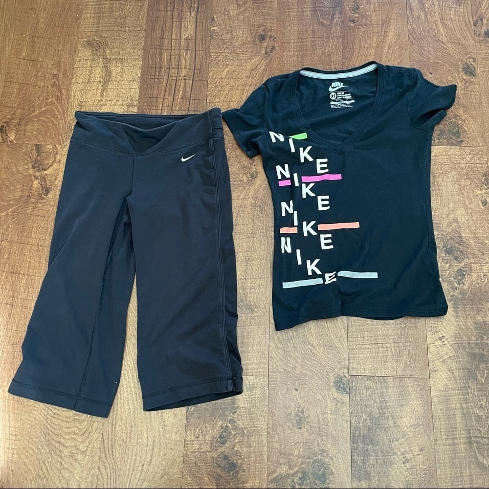 Nike women’s outfit T-shirt slim cut crop pants XS extra small